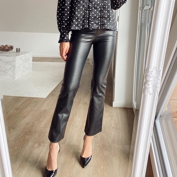 ZARA Mini Flared Faux Leather Leggings 🖤 black, size Large 🖤 NWT - Picture 3 of 11